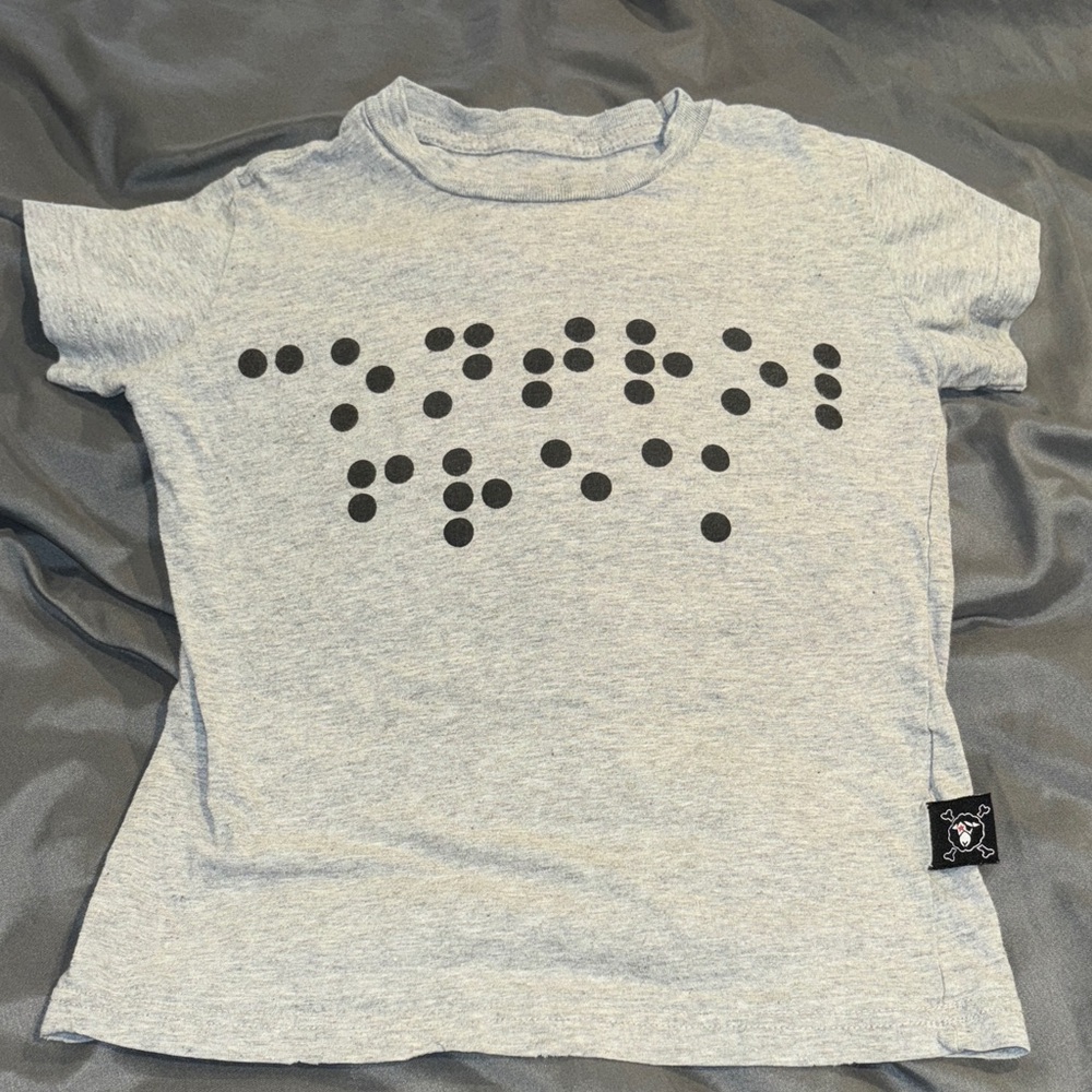 Nununu Gray Braille T-Shirt. Size 3-4